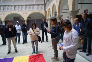 Los escolares catalanes durante el acto de recuerdo